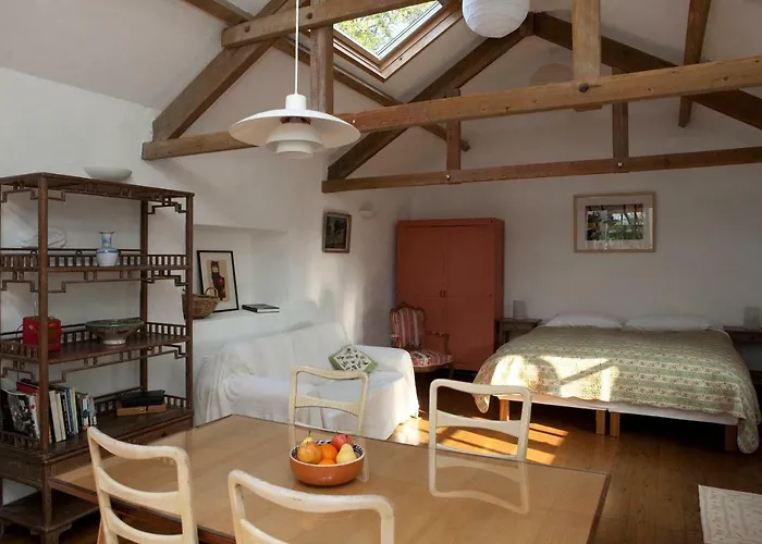 Charming Old Stables Studio Cottage